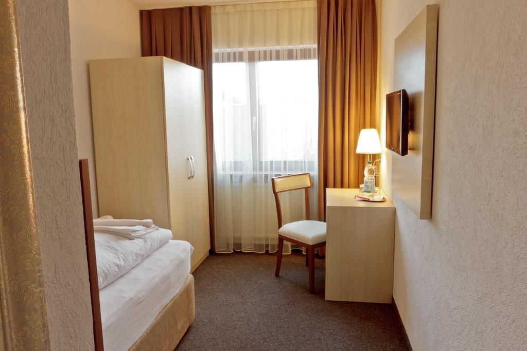 Hotel Ganita 莱茵河畔威尔 客房 照片