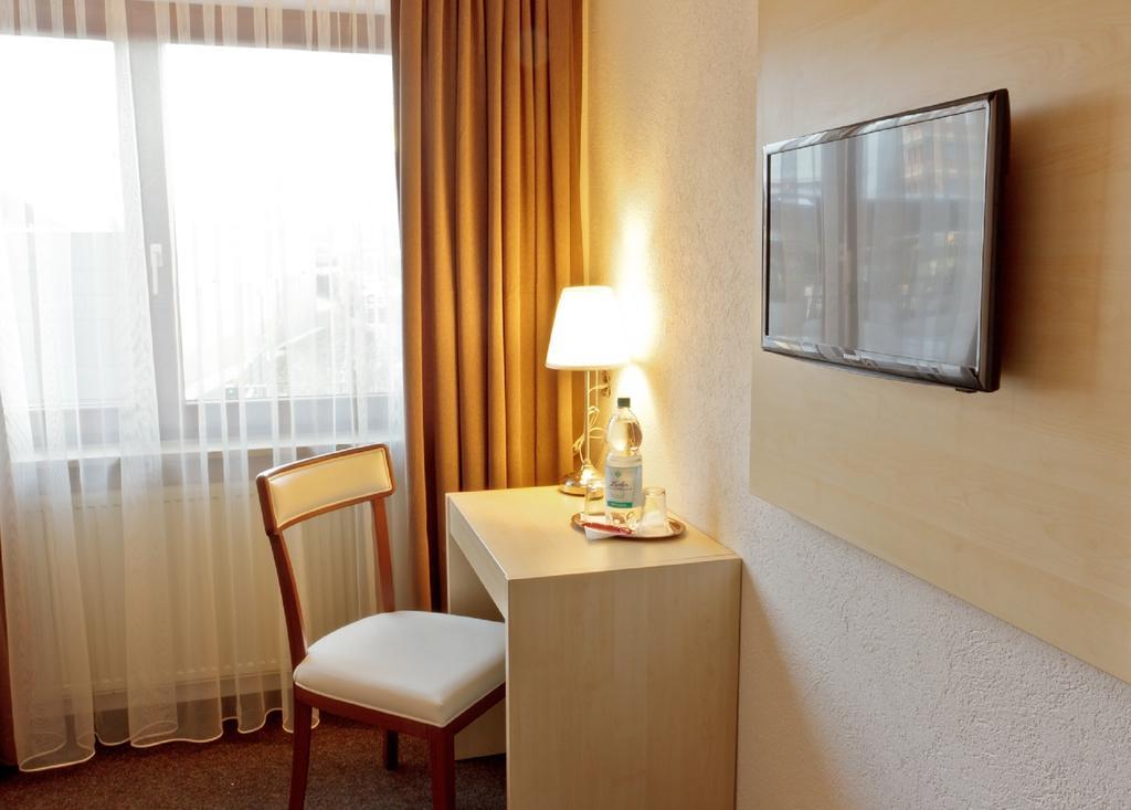 Hotel Ganita 莱茵河畔威尔 客房 照片