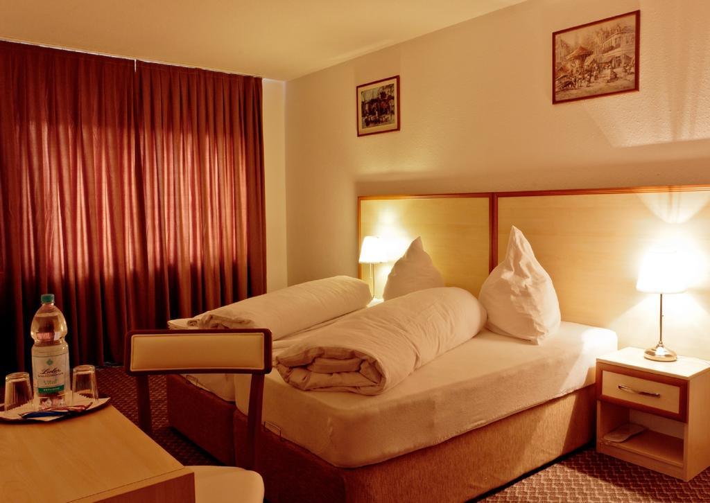 Hotel Ganita 莱茵河畔威尔 客房 照片